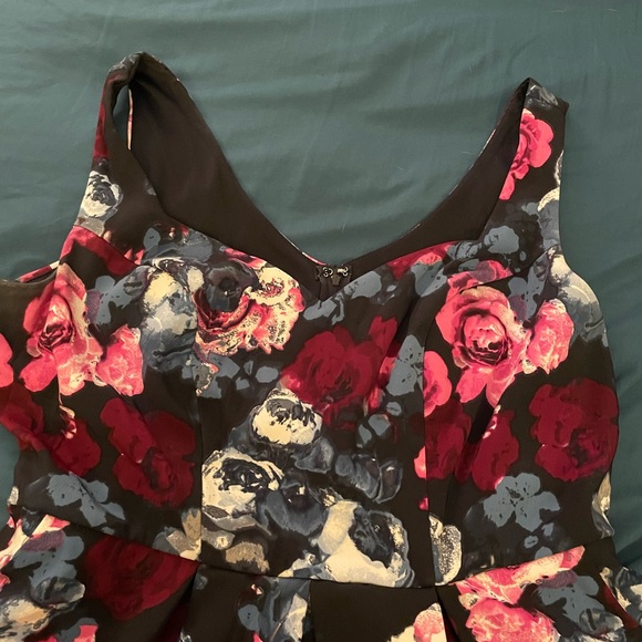 Cocktail dress - Picture 2 of 5